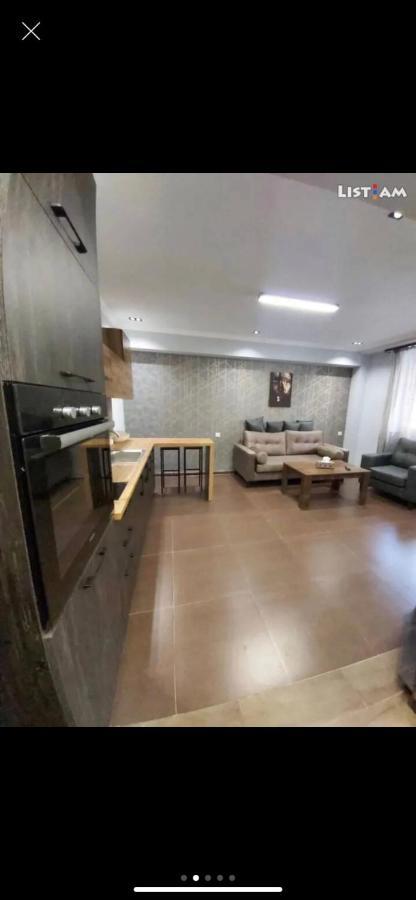 One Central Apartment Ереван Экстерьер фото
