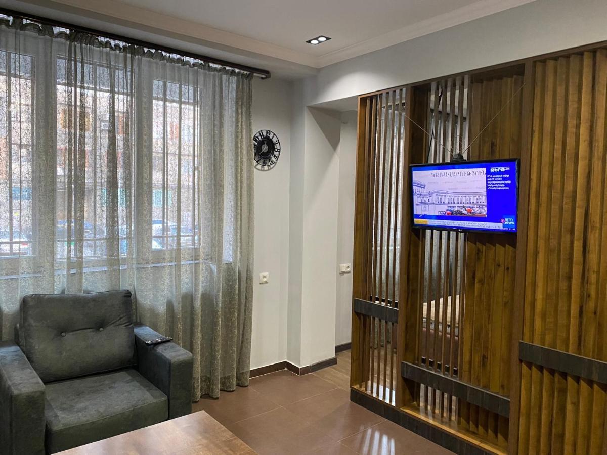 One Central Apartment Ереван Экстерьер фото